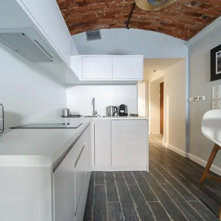 M4 Main Square Apartment *