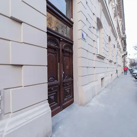 M4 Main Square 크라쿠프