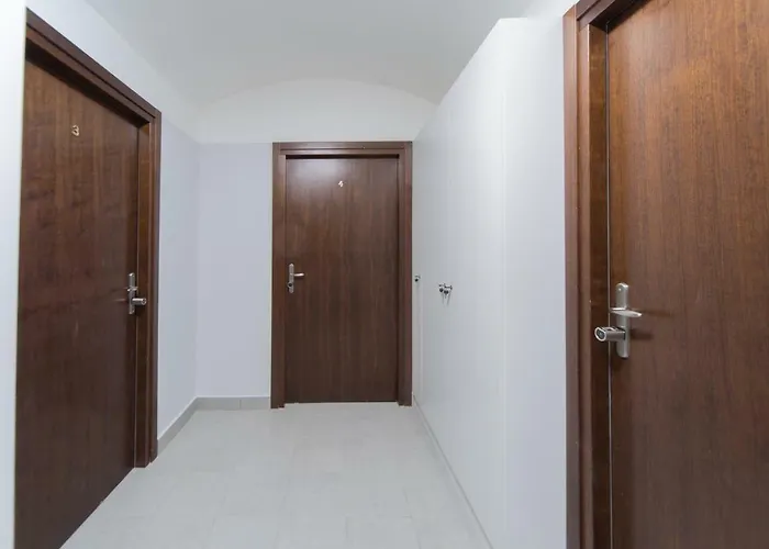 M4 Main Square Краков