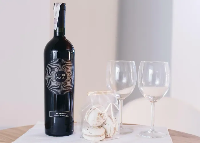 M4 Main Square Апартаменты